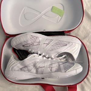 Nfinity- vengeance shoes -NWT